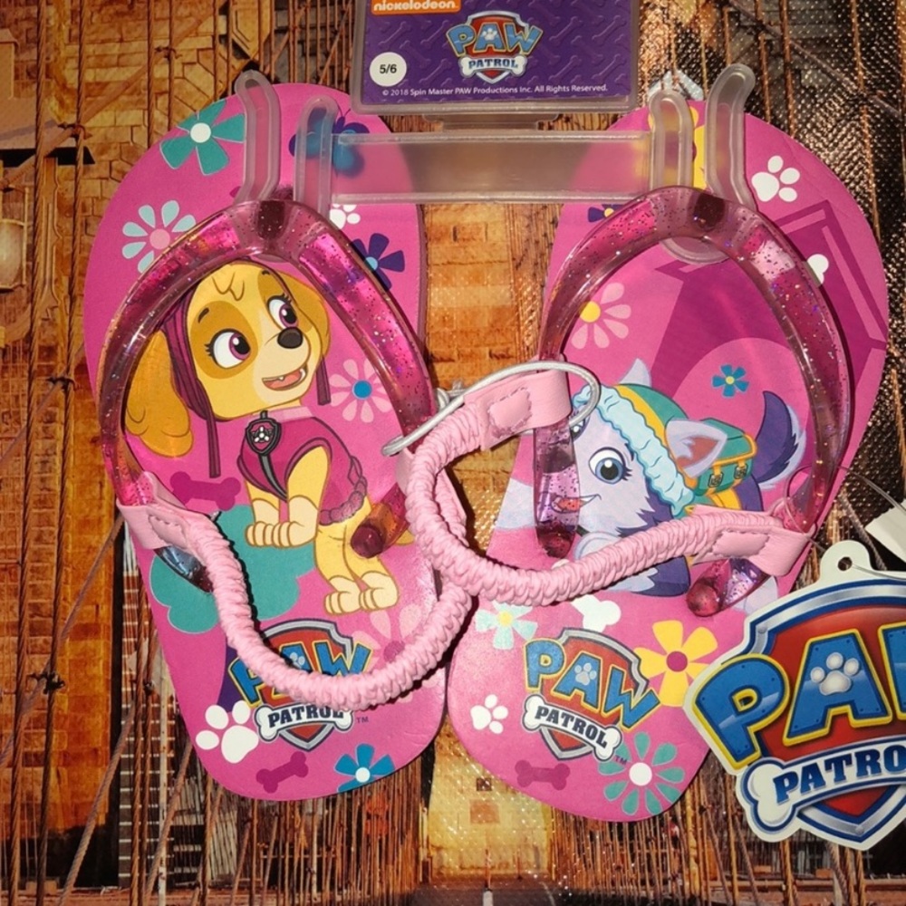 - PAW PATROL 🐾 GIRLS Flip Flops by Nickelodeon